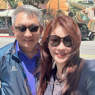 Uncle and Evelyn andJiali Ouyang, AKA Alice Jones